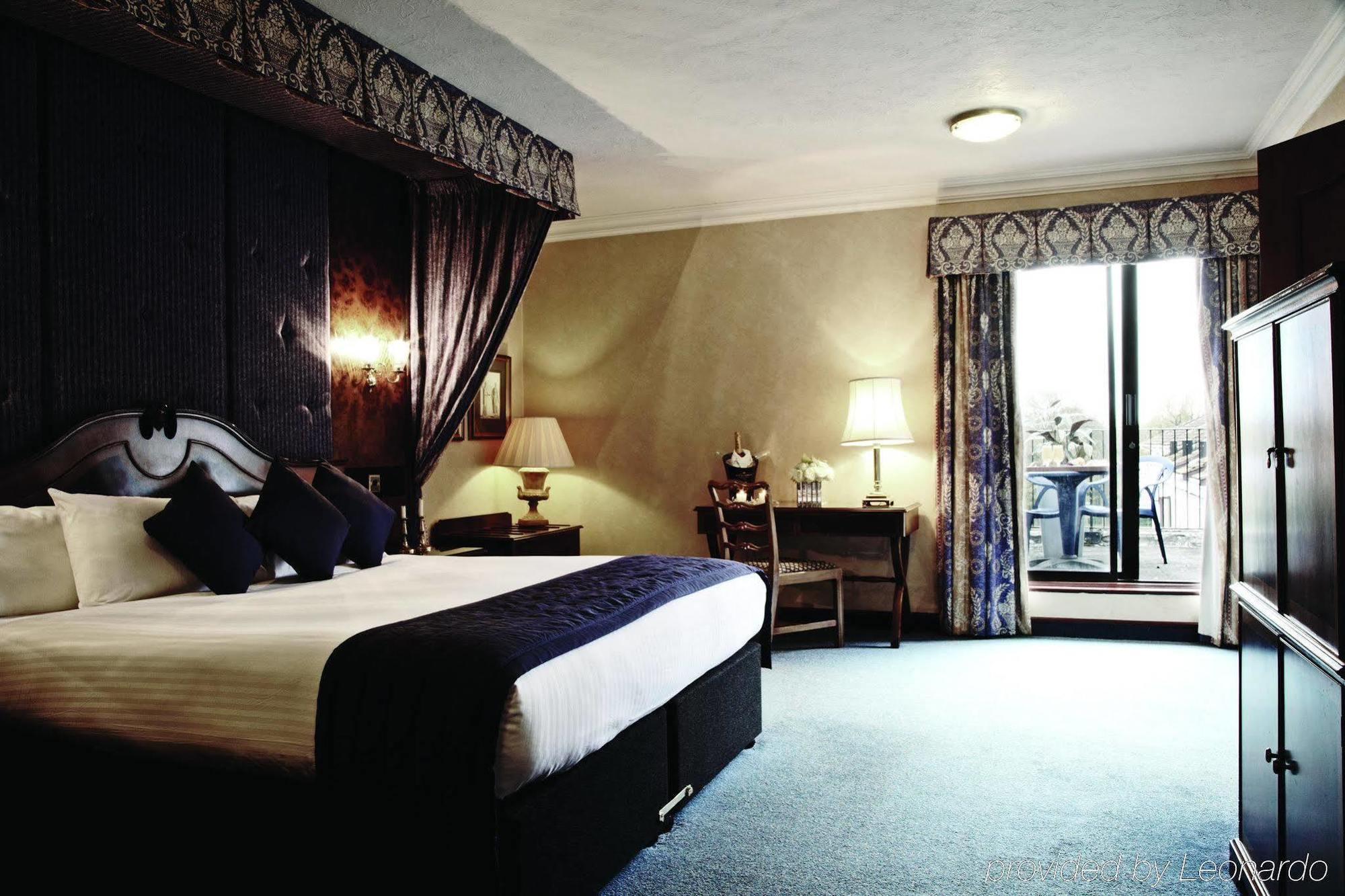 Copthorne Effingham Gatwick Hotel Bilik gambar